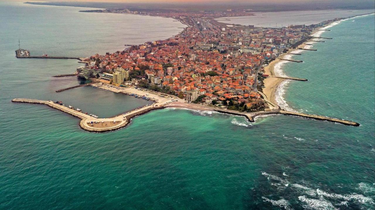 Salt Lake Aparthotel Pomorie Esterno foto