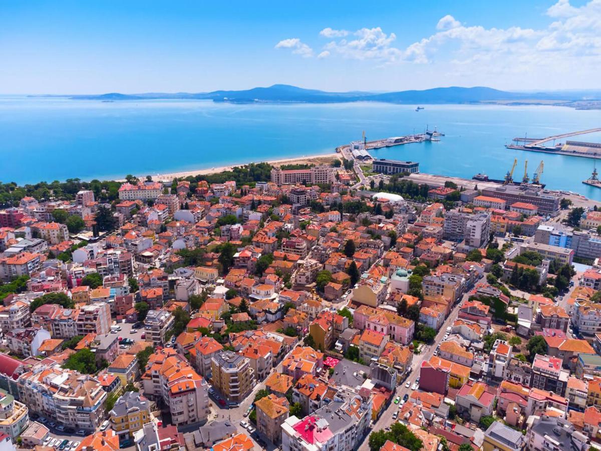 Salt Lake Aparthotel Pomorie Esterno foto